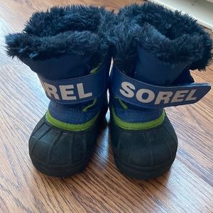 Sorel Black blue snow boots size 5 kids boots